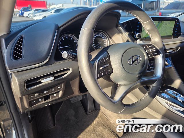 Hyundai Sonata (DN8) 2.0 Premium 2021 — фото 17
