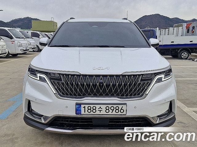 Kia Carnival (IV) Gasoline 9-Seater Noblesse