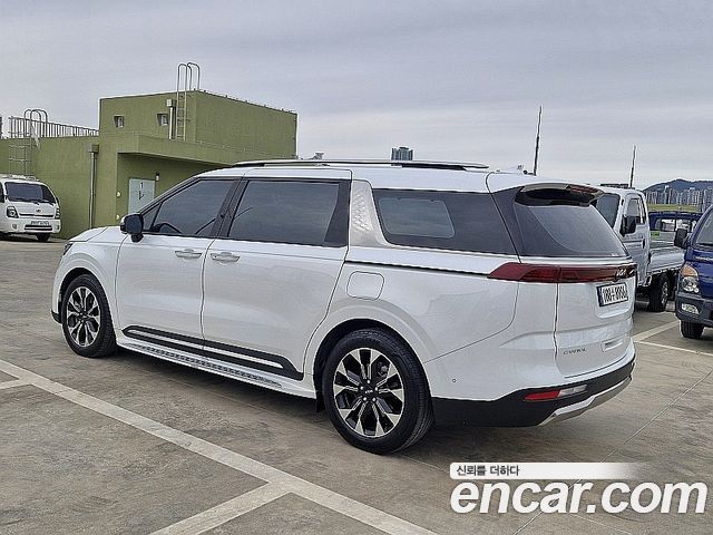 Kia Carnival (IV) Gasoline 9-Seater Noblesse 2023 — фото 4