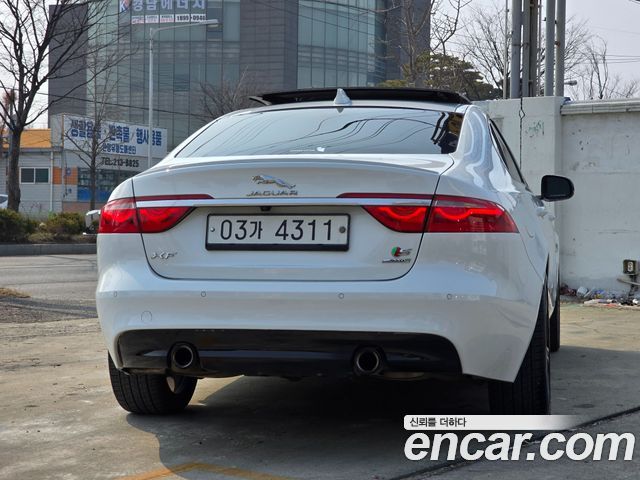 Jaguar XF (X260) 3.0 S AWD 2017 — фото 2