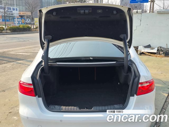 Jaguar XF (X260) 3.0 S AWD 2017 — фото 22