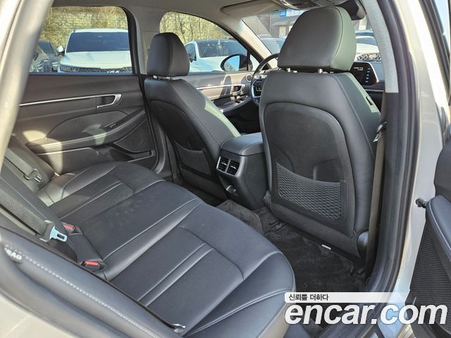 Hyundai Sonata (DN8) 2.0 Premium Plus 2022 — фото 16