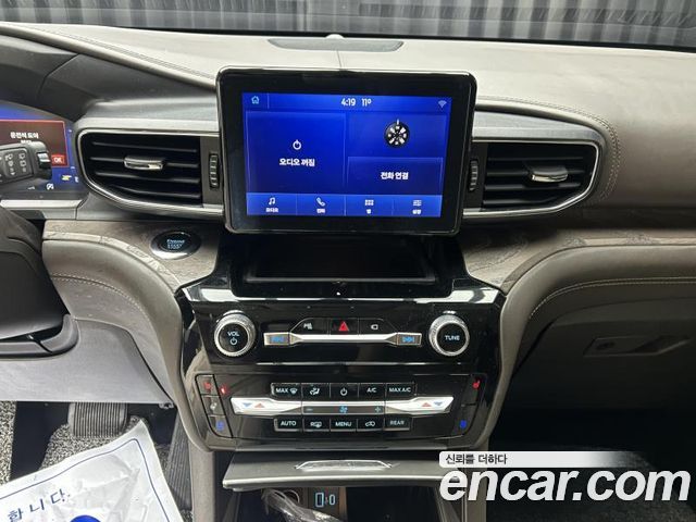Ford Explorer (VI) 3.0 Platinum 4WD 2022 — фото 10