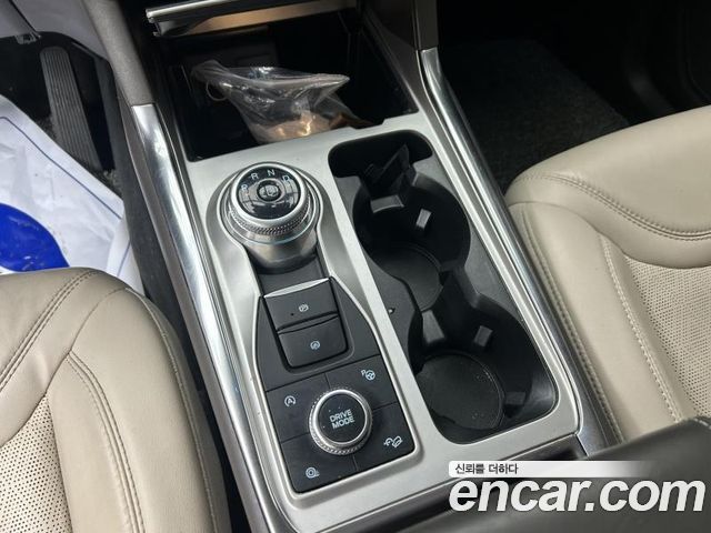 Ford Explorer (VI) 3.0 Platinum 4WD 2022 — фото 17
