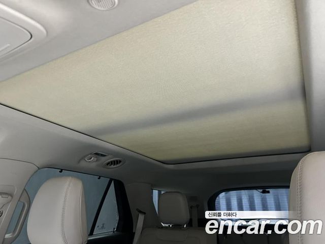 Ford Explorer (VI) 3.0 Platinum 4WD 2022 — фото 22