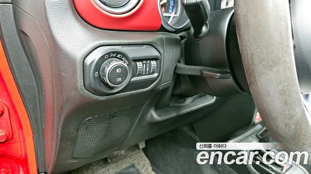 Jeep Wrangler (JL) 2.0 Rubicon Power Top 4Door 2020 — фото 15