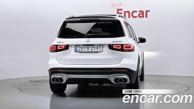 Mercedes-Benz GLB-Class (X247) AMG GLB35 4MATIC 2023 — фото 4