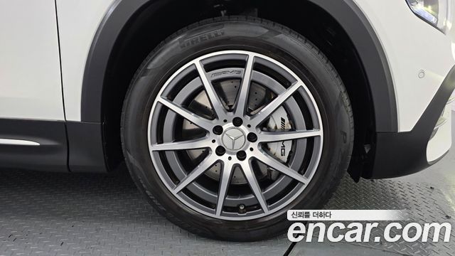 Mercedes-Benz GLB-Class (X247) AMG GLB35 4MATIC 2023 — фото 5