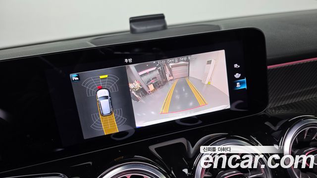Mercedes-Benz GLB-Class (X247) AMG GLB35 4MATIC 2023 — фото 20