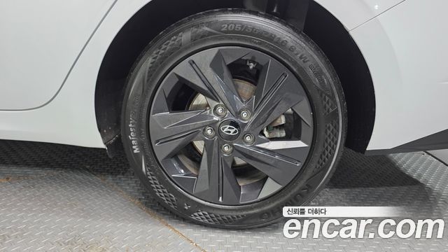 Hyundai Avante (CN7) 1.6 Inspiration 2021 — фото 5