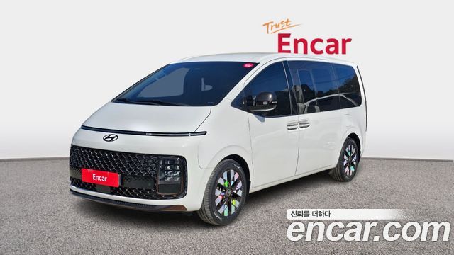 Hyundai Staria Lounge 9-Seater Inspiration 2022 — фото 1