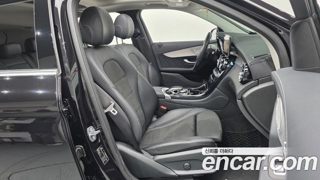 Mercedes-Benz GLC-Class (X253) GLC350e 4MATIC AMG Line 2019 — фото 11