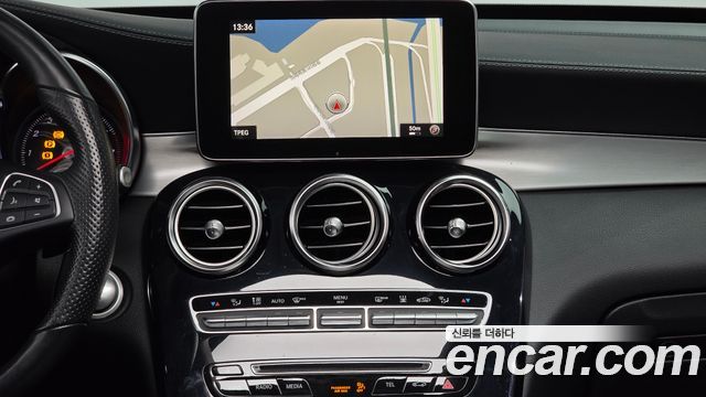 Mercedes-Benz GLC-Class (X253) GLC350e 4MATIC AMG Line 2019 — фото 14
