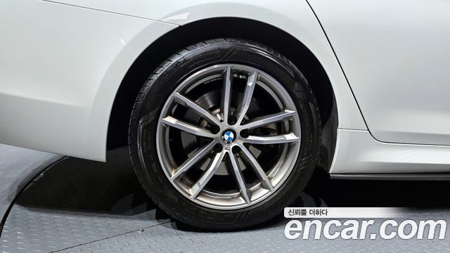 BMW 5 Series (G30) 520d M Sport package 2017 — фото 5