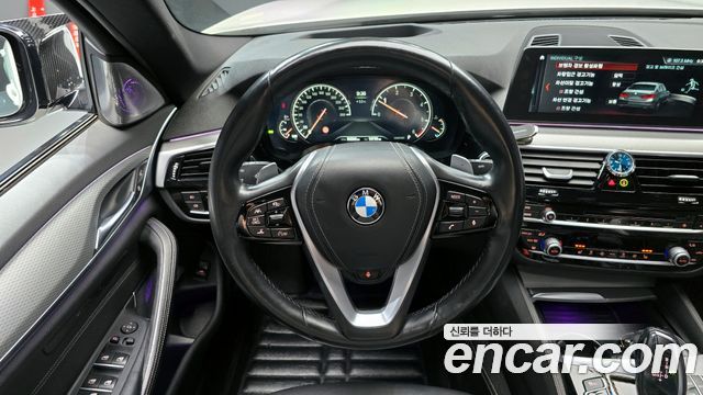 BMW 5 Series (G30) 520d M Sport package 2017 — фото 18
