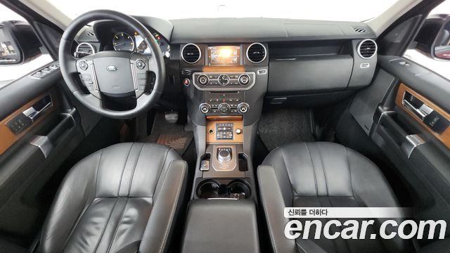 Land Rover Discovery 4 3.0 SDV6 SE 2016 — фото 7