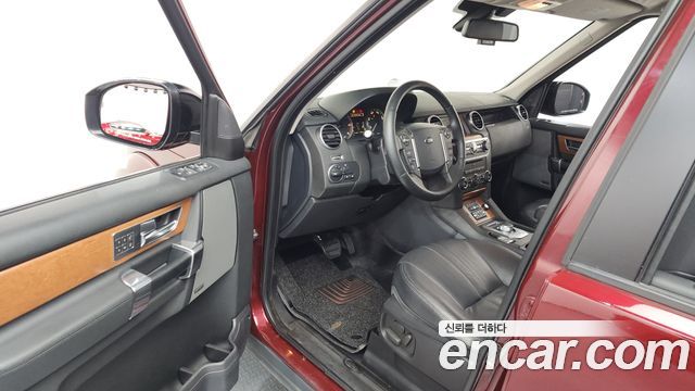 Land Rover Discovery 4 3.0 SDV6 SE 2016 — фото 10