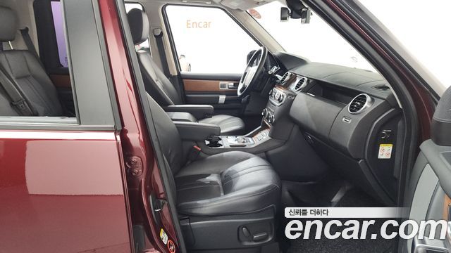 Land Rover Discovery 4 3.0 SDV6 SE 2016 — фото 15