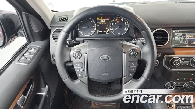 Land Rover Discovery 4 3.0 SDV6 SE 2016 — фото 17