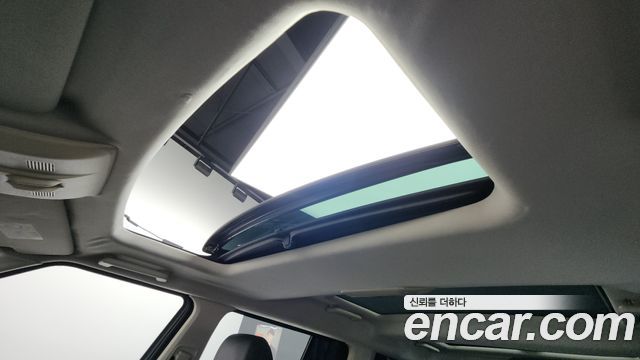 Land Rover Discovery 4 3.0 SDV6 SE 2016 — фото 22