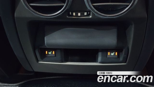 Land Rover Discovery 4 3.0 SDV6 SE 2016 — фото 23