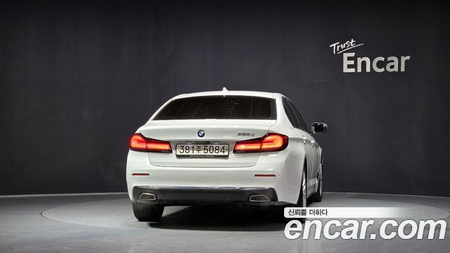 BMW 5 Series (G30) 523d Luxury 2021 — фото 4