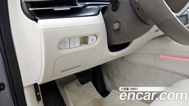 Genesis G90 (RS4) Gasoline 3.5 Turbo 2WD 2025 — фото 18