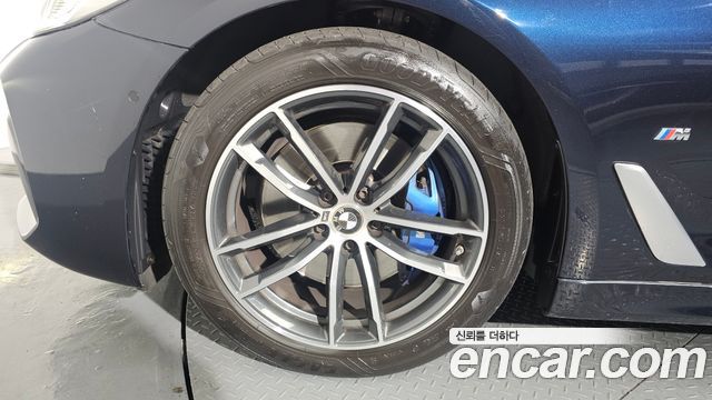 BMW 5 Series (G30) 520i M Sport 2022 — фото 5