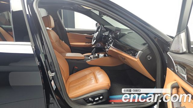 BMW 5 Series (G30) 520i M Sport 2022 — фото 11