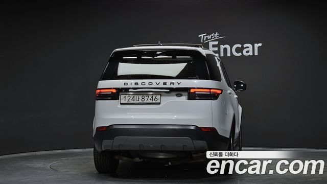 Land Rover Discovery 5 2.0 SD4 SE 2018 — фото 4