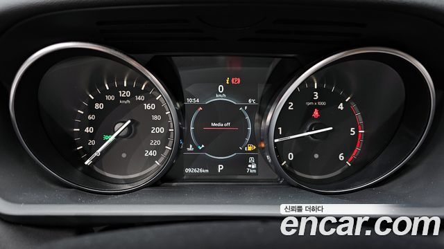 Land Rover Discovery 5 2.0 SD4 SE 2018 — фото 8
