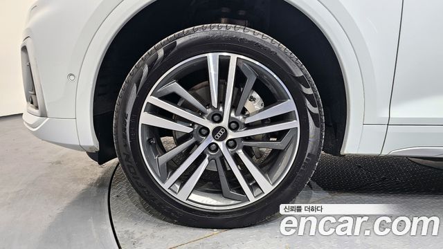 Audi Q5 (FY) 40 TDI Quattro Premium 2023 — фото 5