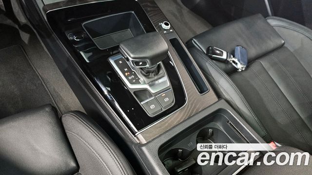 Audi Q5 (FY) 40 TDI Quattro Premium 2023 — фото 9