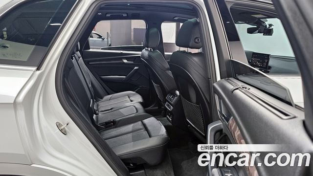 Audi Q5 (FY) 40 TDI Quattro Premium 2023 — фото 16