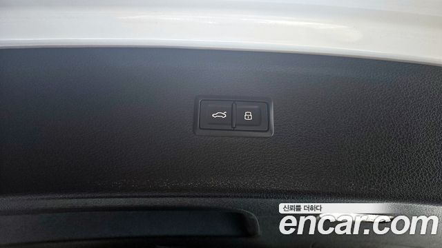 Audi Q5 (FY) 40 TDI Quattro Premium 2023 — фото 24