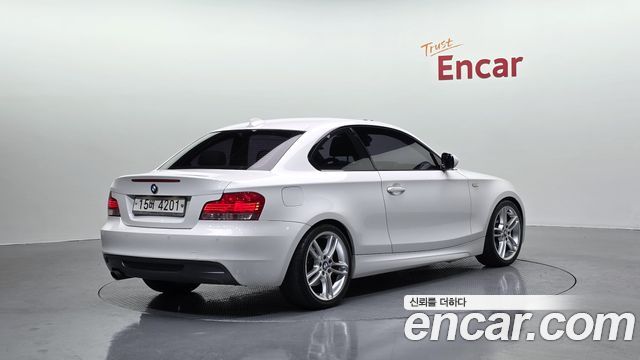 BMW 1 Series (E82) 120d Coupe M Sport 2011 — фото 2