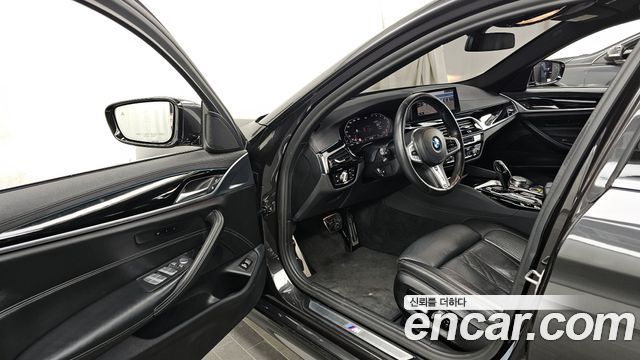 BMW 5 Series (G30) 530i xDrive M Sport Package Plus 2020 — фото 10
