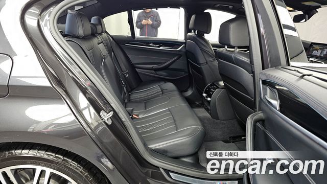 BMW 5 Series (G30) 530i xDrive M Sport Package Plus 2020 — фото 12