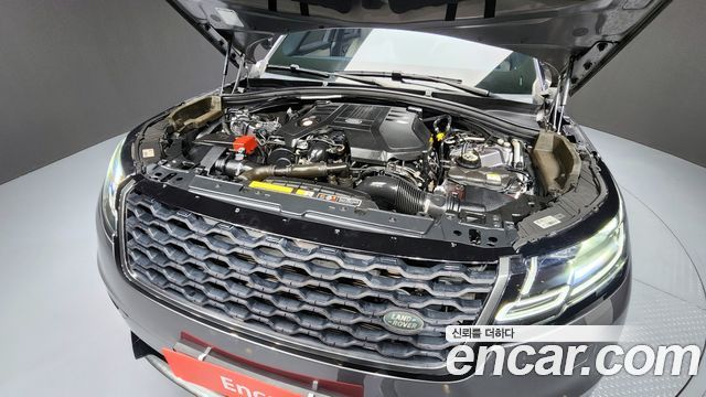 Land Rover Range Rover Velar 3.0 D300 R-Dynamic HSE 2018 — фото 6