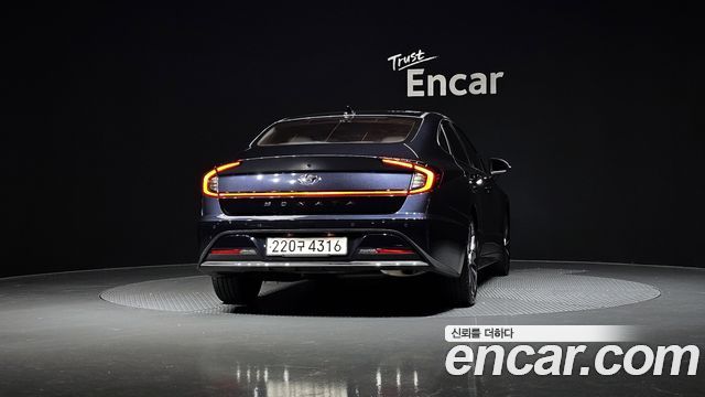 Hyundai Sonata (DN8) 2.0 Premium Family 2021 — фото 4