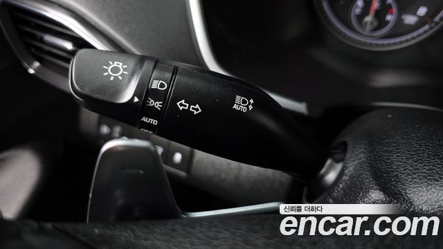Hyundai Santa Fe Gasoline 2.5T 2WD Prestige 2021 — фото 13