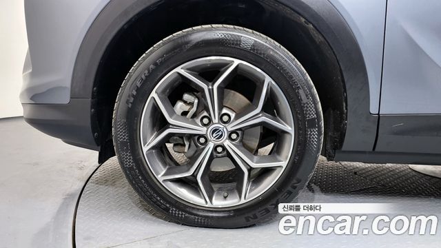 KG Mobility (SsangYong) Beautiful Korando Gasoline 1.5 2WD C5 Plus 2022 — фото 5