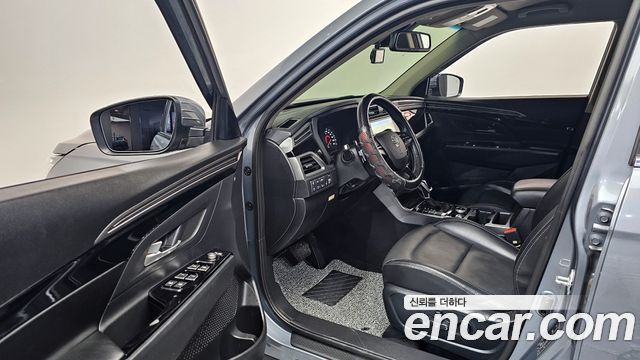 KG Mobility (SsangYong) Beautiful Korando Gasoline 1.5 2WD C5 Plus 2022 — фото 11