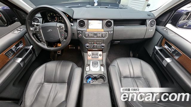 Land Rover Discovery 4 3.0 SDV6 SE 2016 — фото 7