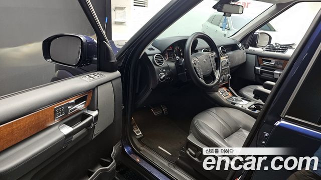 Land Rover Discovery 4 3.0 SDV6 SE 2016 — фото 10