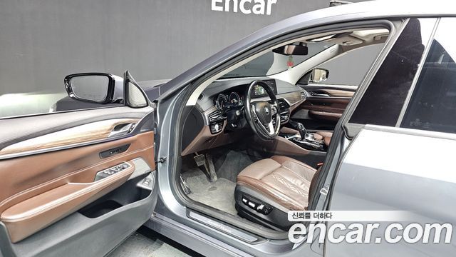 BMW 6 Series GT (G32) 640i xDrive Luxury 2018 — фото 10