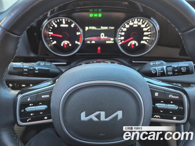 Kia Carnival (IV) Diesel 9-Seater Prestige 2023 — фото 10