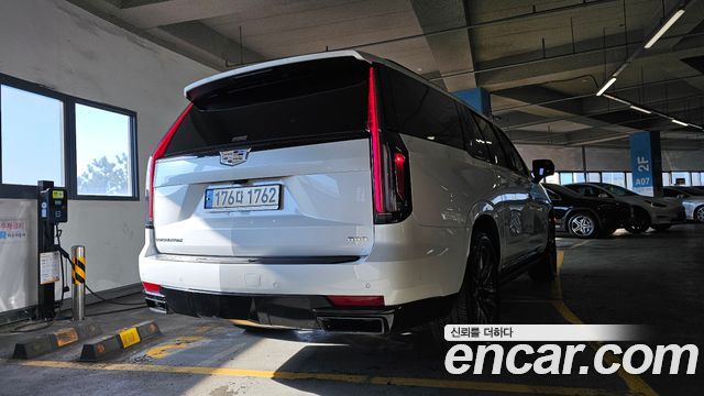 Cadillac Escalade (V) 6.2 ESV ESV Sports Platinum 2023 — фото 4