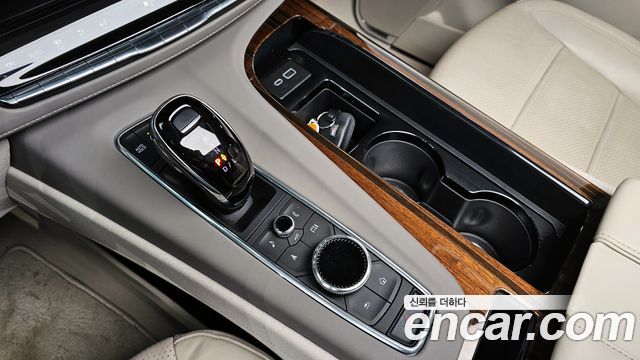 Cadillac Escalade (V) 6.2 ESV ESV Sports Platinum 2023 — фото 9