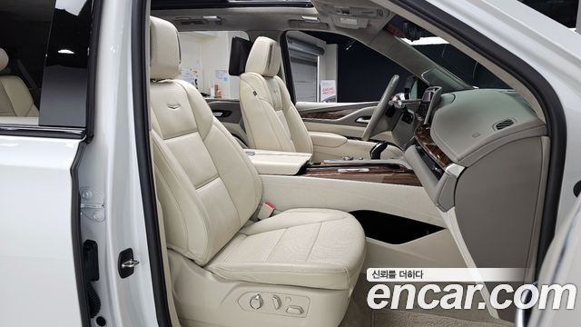 Cadillac Escalade (V) 6.2 ESV ESV Sports Platinum 2023 — фото 10